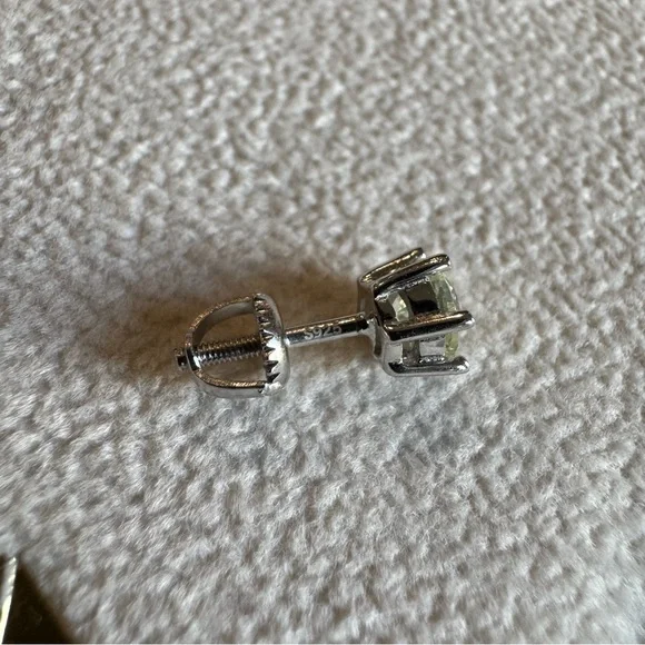 1.0 ctw Moissanite 925 Sterling Silver 5mm Stud Earrings Posts carat NEW G8